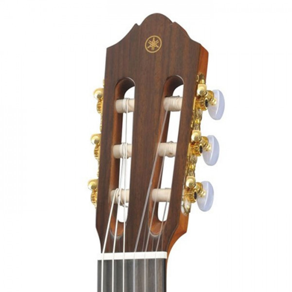 Yamaha CG182S Spruce Top Rosewood Natural Classical Guitar