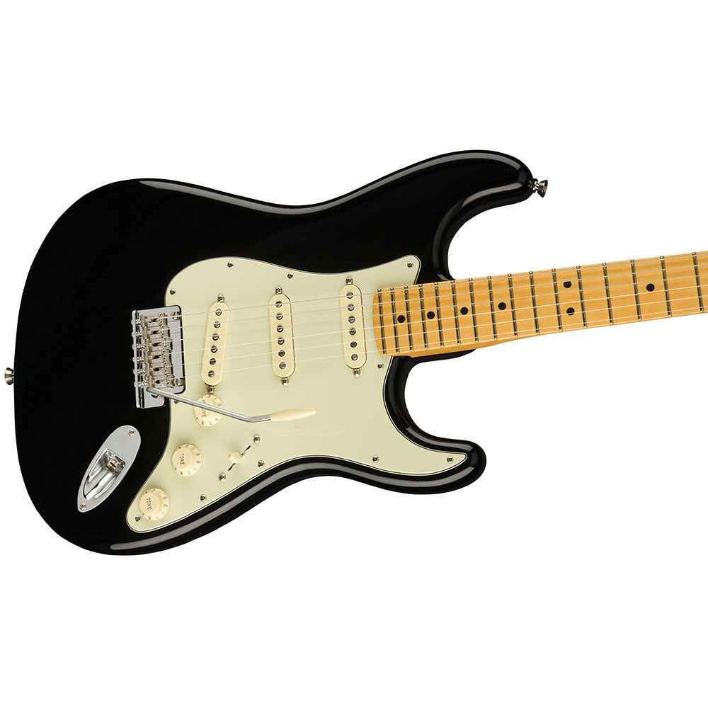 Fender 0113902706 AM Pro II Strat Maple Black Electric Guitar