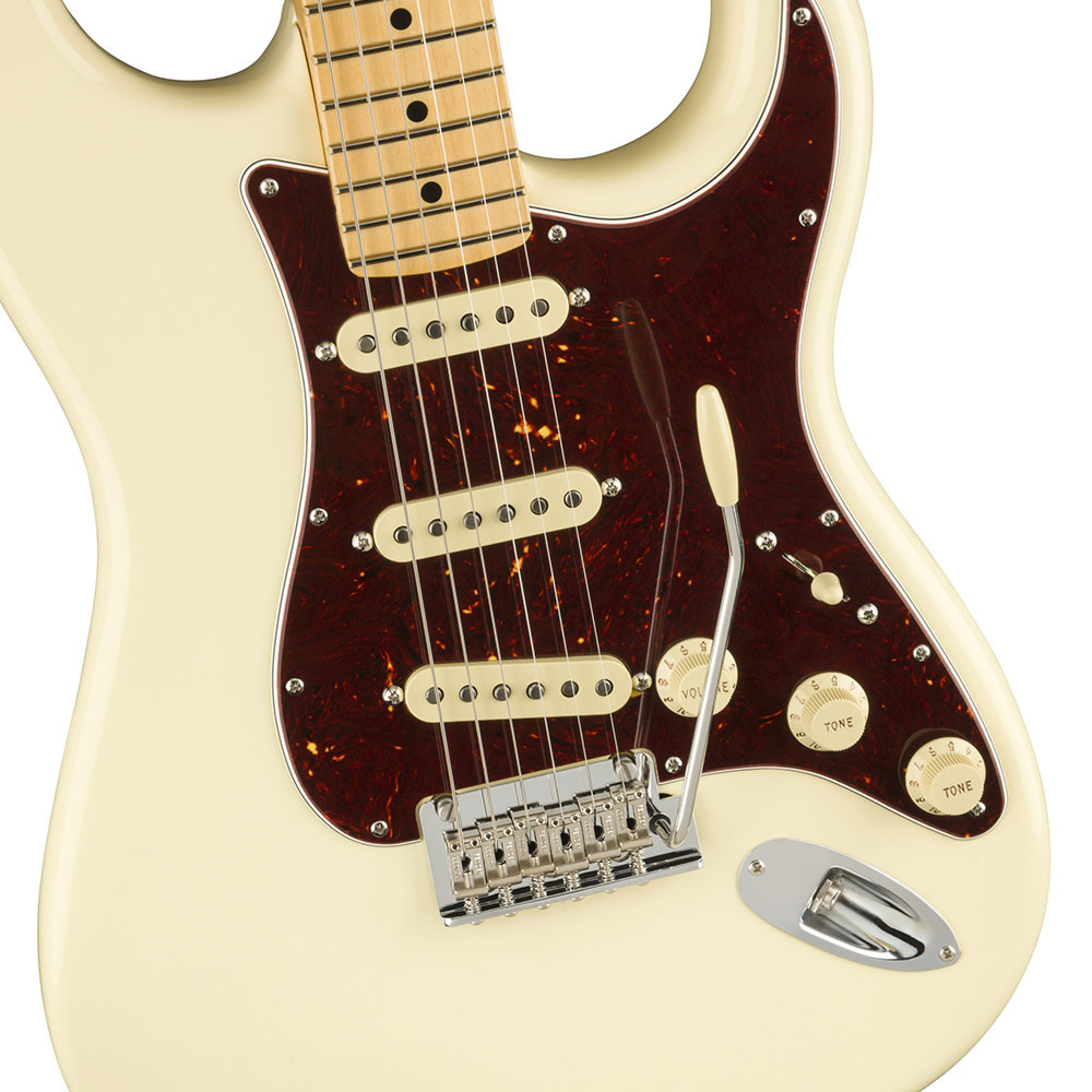 Fender 0113902705 AM Pro II Strat Maple Olympic White Electric Guitar