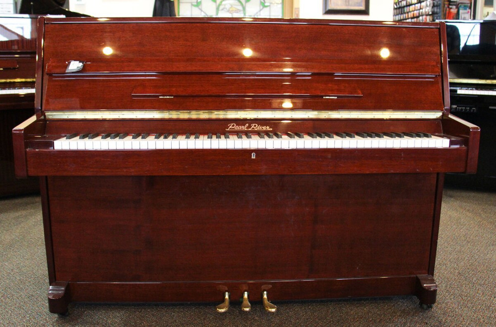 Pearl River Upright Piano UP108D2 Mahogany