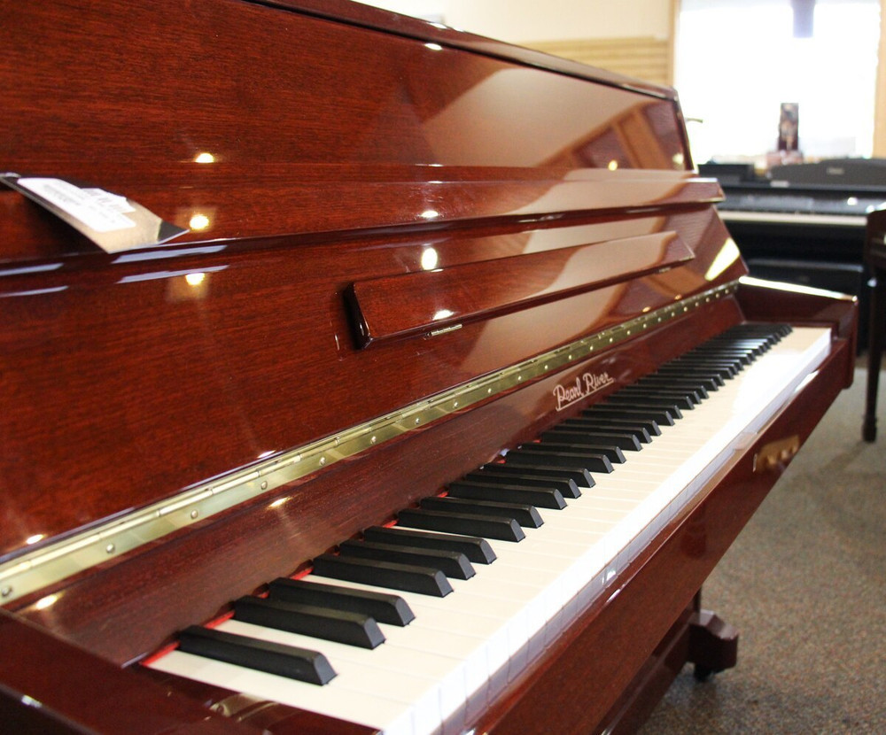 Pearl River Upright Piano UP108D2 Mahogany