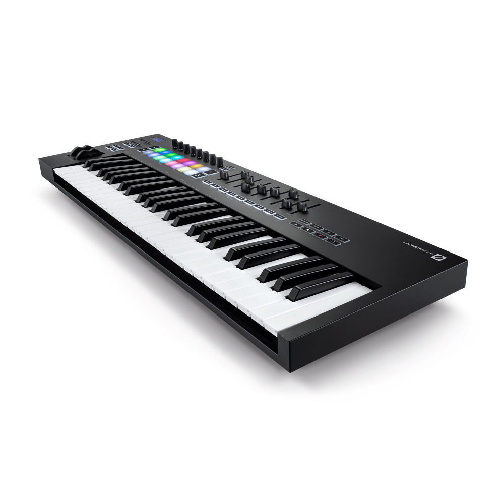 Novation LAUNCHKEY 49 MKIII Keyboard Controller