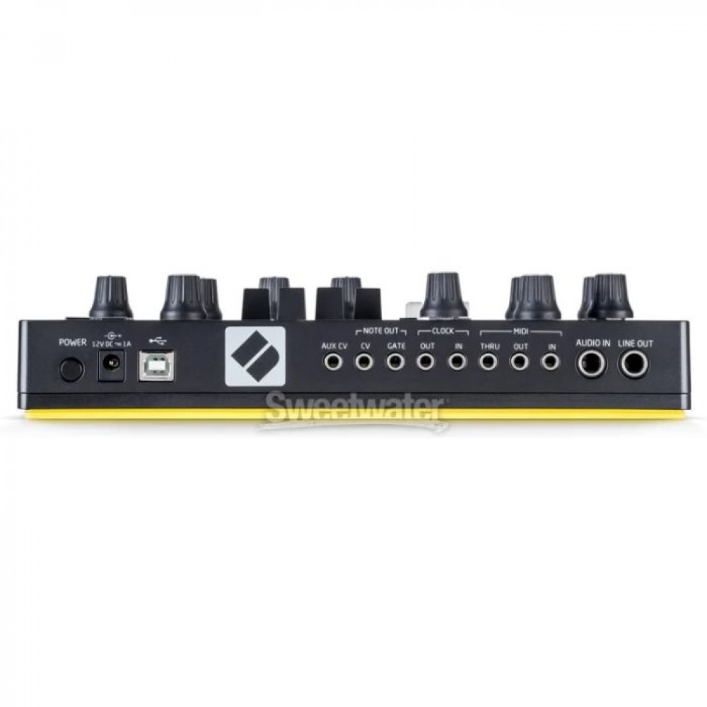 Novation Circuit Mono Station Paraphonic Analog Synthesizer and Sequencer