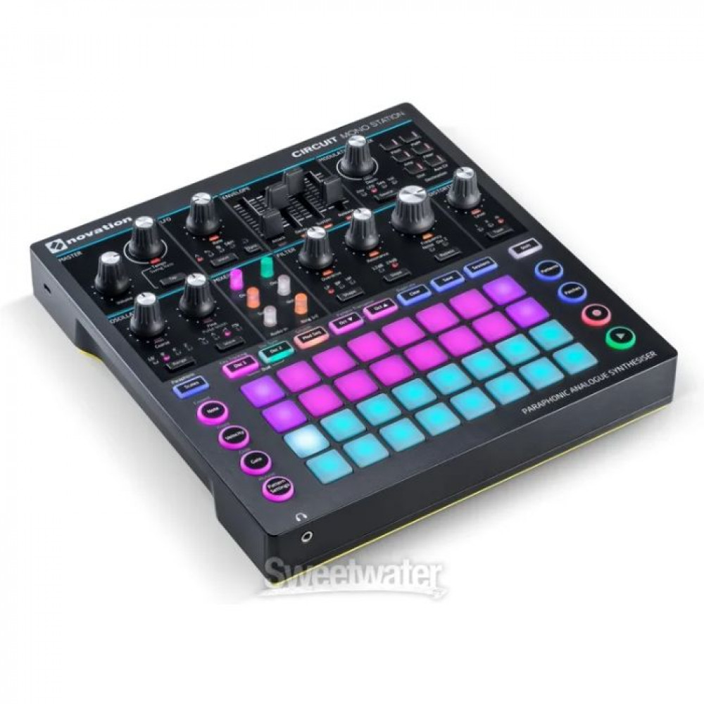 Novation Circuit Mono Station Paraphonic Analog Synthesizer and Sequencer