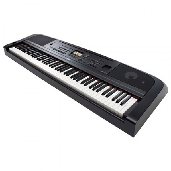 Yamaha Digital Piano, DGX670B