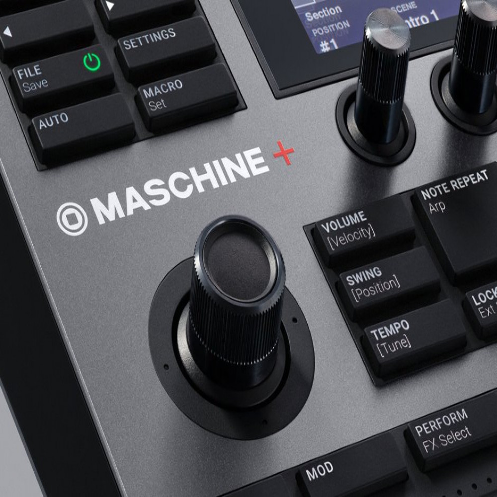 Native Instruments Maschine + DJ Controller