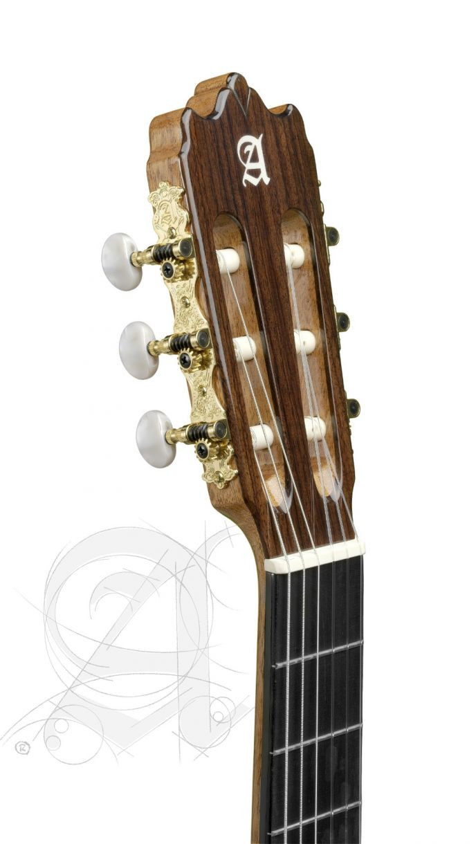 Alhambra 4P Mahogany Rosewood 6-string Nylon-string with Solid Cedar Top Natural Classical Guitar
