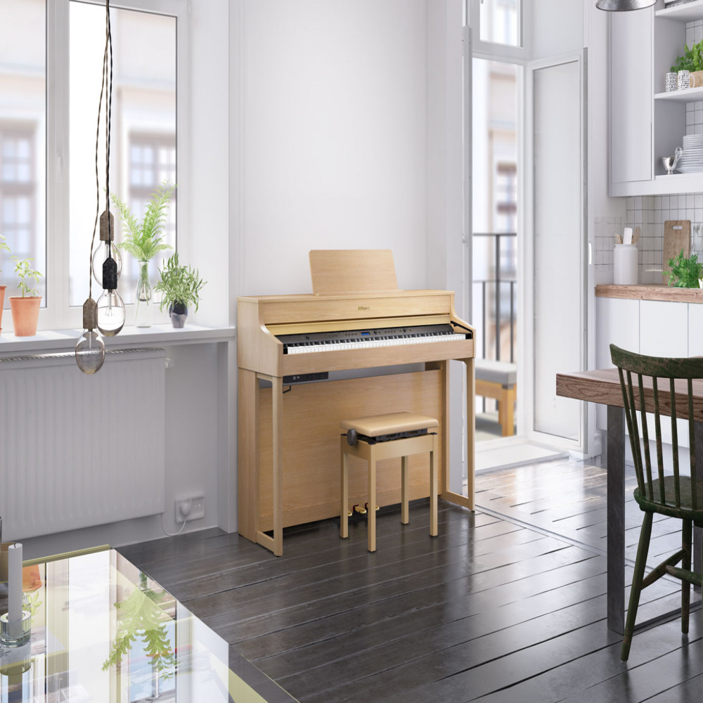 Roland HP702-LA Light Oak Digital Piano