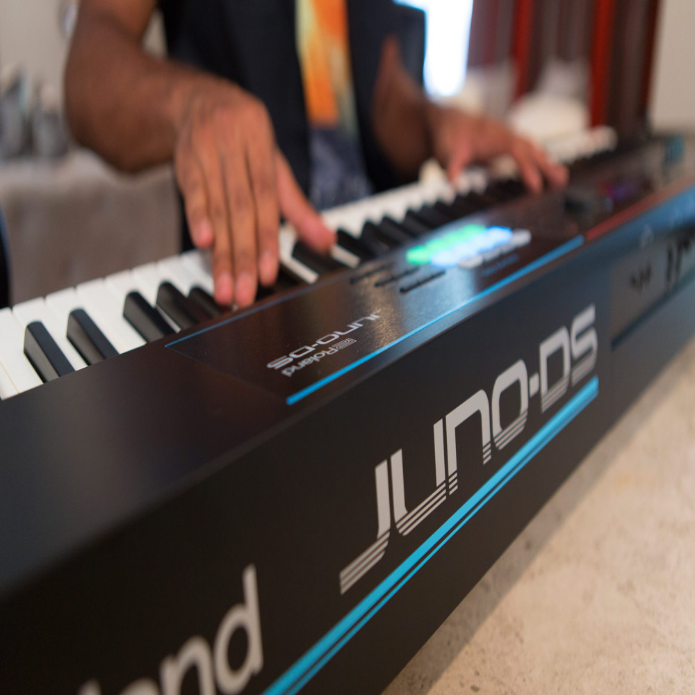 Roland JUNO-DS88 Synthesizer