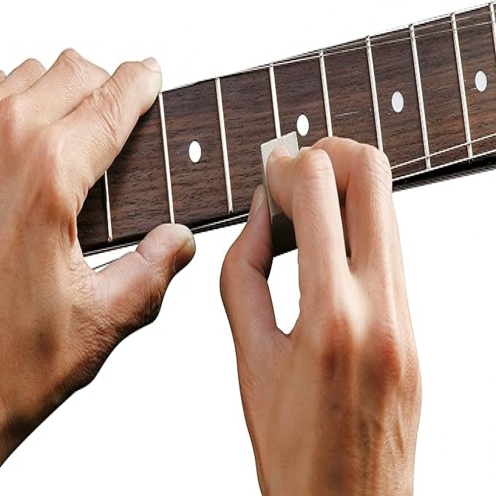 Ibanez IFC1000 Fret Shine & Brush Cleaner Kit for Guitars